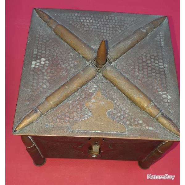 Coffret  bijoux carr Trench Art Fermeture  systme artisanat de tranche