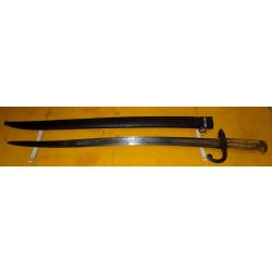 SABRE-BAIONNETTE DE CHASSEPOT MODELE 1866  , FRANCAISE MODELE DE SEPTEMBRE 1873 AVEC SON FOURREAU EN