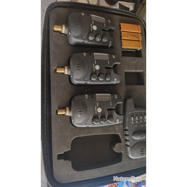 Vds coffret dtecteurs +centrale carpe