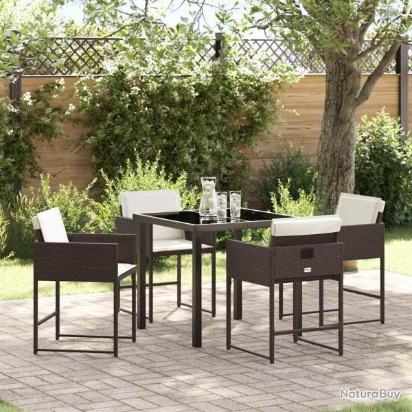 Ensemble de salle  manger de jardin 5 pices avec coussins en poly rotin marron.