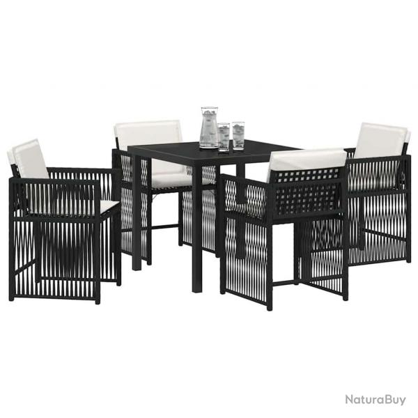 Ensemble de jardin 5 pices avec des coussins noirs en poly rattan.