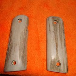 PLAQUETTES EN CORNE POUR COLT 45