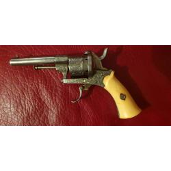 revolver a broches