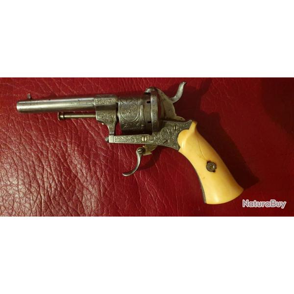 revolver a broches