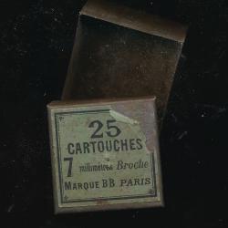 (5933)  Une Jolie boite vide  7mm Broche LEFAUCHEUX en métal