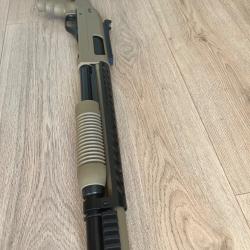 Fusil à pompe Winchester SXP Dark Earth Defender synthétique couleur TAN - Cal. 12/76