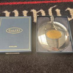 Magnifique gourde DALVEY de collection avec verre pliable neuf déstockage enchere