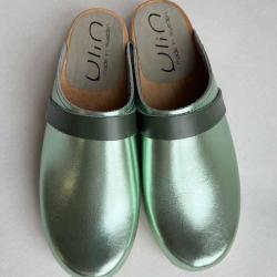 Sabots en bois femme et cuir métallisé bande nubuck ou cuir 36 Métal vert