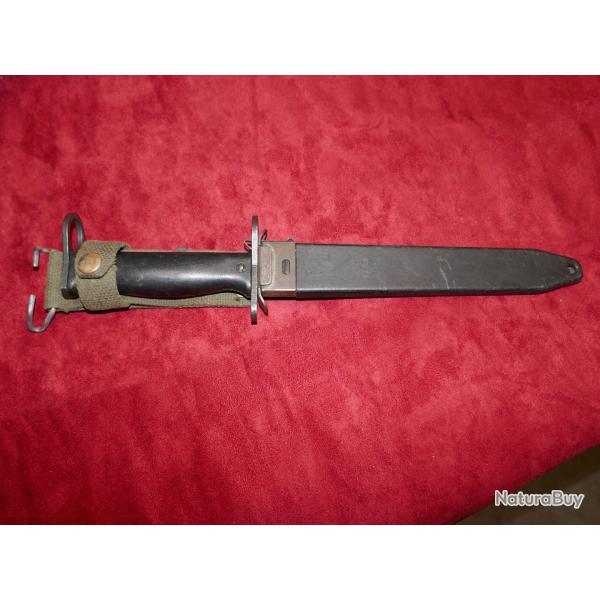 Baonnette de FAMAS premier type DLT 01 82 (lame) et DLT 02 82 (fourreau)