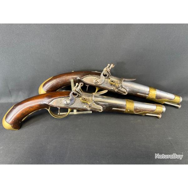 PAIRE DE PISTOLETS  SILEX DE TYPE 1763-66