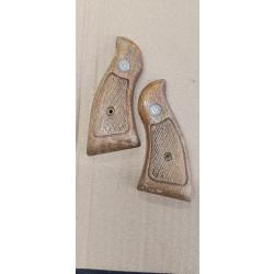 plaquettes originales smith & wesson calibre 38 mod 10,11,13,14,15,... (2163)
