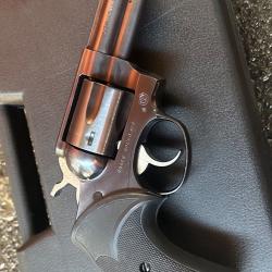 Revolver RUGER SPEED-six