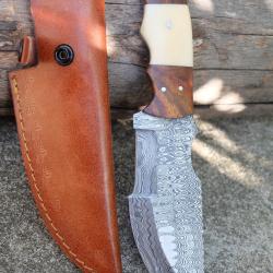 Couteau de Chasse Survie Trakker Damas Lame 256 Couches Manche Bois & Os Fabr Artisanale Etui Cuir