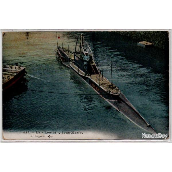 CPA - MARINE DE GUERRE - La " Loutre  "  Sous - Marin N1077