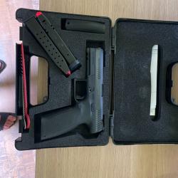 PISTOLET CZ P-10-F 9X19