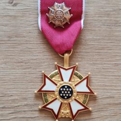 MÉDAILLE AMÉRICAINE "LEGION OF MERIT"