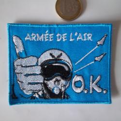 écusson collection militaire armée de l'air insigne tissu ! en bon état..!!