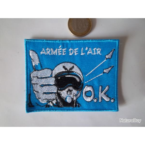 écusson collection militaire armée de l'air insigne tissu ! en bon état..!!