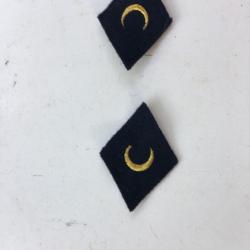 insigne losange type 45 d une unitée indigene , algerie ou tunisie ( croisant )