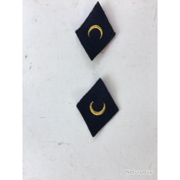 insigne losange type 45 d une unite indigene , algerie ou tunisie ( croisant )