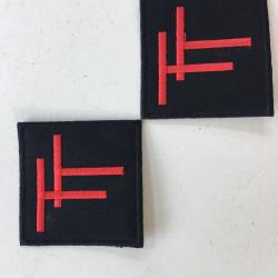 2 insignes d une unitée du debarquement , REPRO