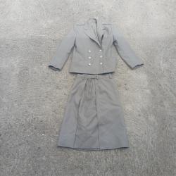 Tenue militaire femme