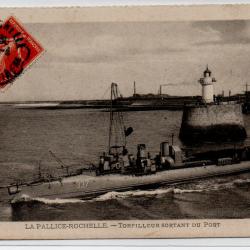 CPA - MARINE DE GUERRE - LA PALLICE - ROCHELLE - TORPILLEUR SORTANT DU PORT  N°1099