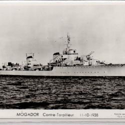 CPA - Marine de Guerre  - MOGADOR Contre Torpilleur 11-10-1938  N°1105