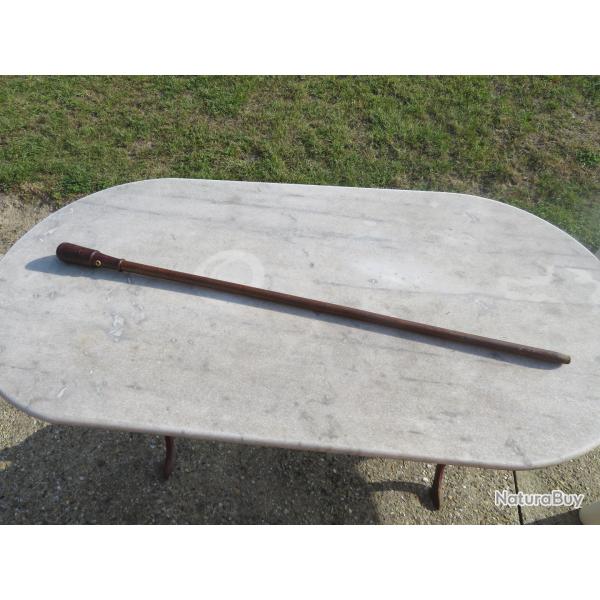 Ancienne canne droite en bois avec pommeau sculpté, et passage de dragonne - FRANCE (Vers 1900)