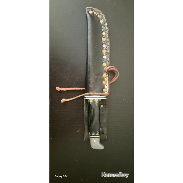 Couteaux de chasse buck 120 en trs bon tat avec tui