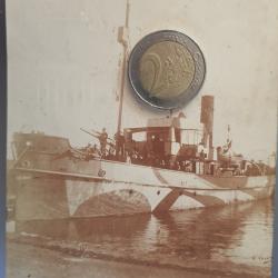 Photo marine de guerre bâtiment coque camouflée WW1 souvenir du Chêne au dos