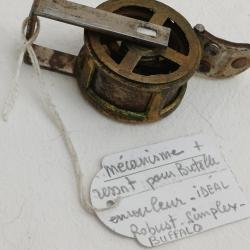 Mécanisme et ressort pour bretelle enrouleur Manufrance