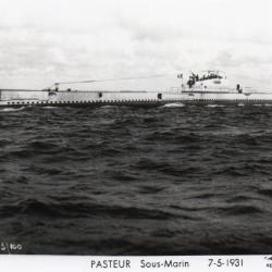 CPA - Marine de Guerre - Le Sous-Marin " PASTEUR  "  7-5-1931 N°1127