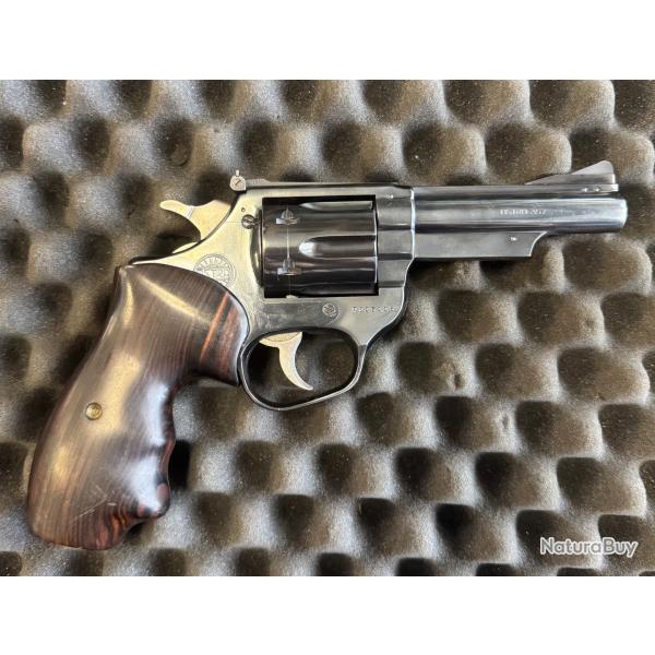 REVOLVER ASTRA 357 MAG