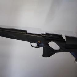 Blaser R8 ultimate noir synthétique busc réglable et sabots amortisseur.