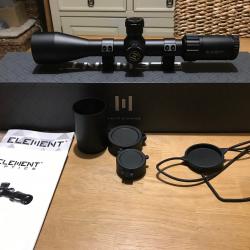 Lunette de tir Helix 6-24x50 réticule APR-1C MRAD Element Optics