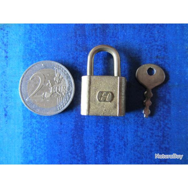 Cadenas de sac  main 1960