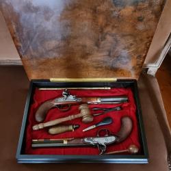 COFFRET PISTOLETS W.MOORE & H PATRICK - LONDON PAR PAOLO BONDINI