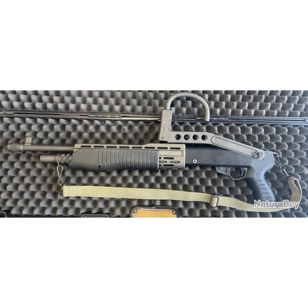 FUSIL A POMPE / SEMI AUTO FRANCHI SPAS 12