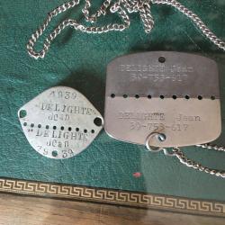 Lot de 2 plaques d'identité Soldat Français différentes périodes.