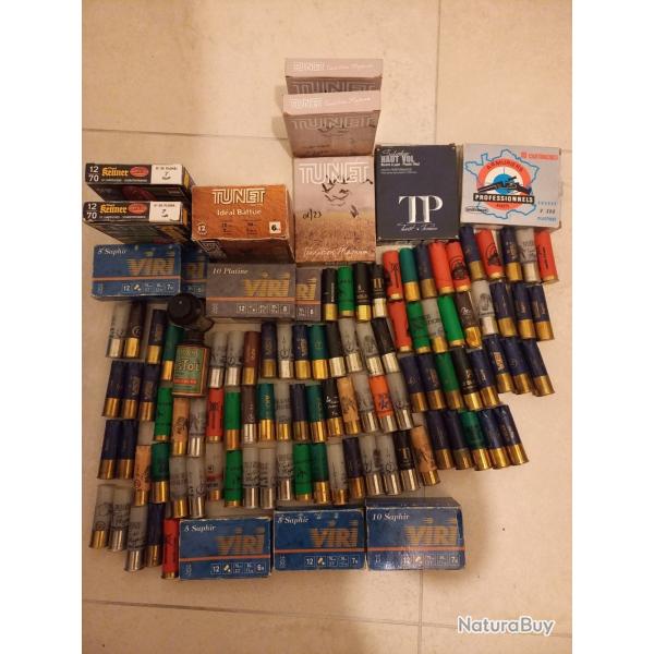 1 lot de botes de cartouches vides, de bidons d'huile vides et de douilles calibre 12.