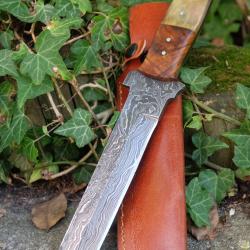 Couteau Tactical Tanto Damas Epaisse Lame 256 Couches Manche Bois & Os Fabric Artisanale Etui Cuir