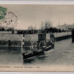 CPA - Marine de Guerre - Sortie d'un Torpilleur  N°1130