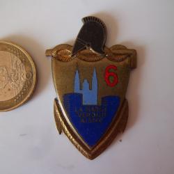 insigne militaire 6 éme régiment du génie attache absente ! Angers