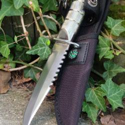 Couteau de Survie Pilote Héico Lame Acier Inox Manche Aluminium Etui Nylon Boussole Kit de Survie