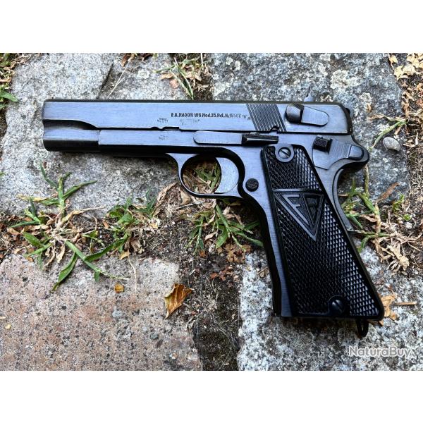 PISTOLET VIS 35 RADOM CAL 9X19 WW2 TAR COLLECTION