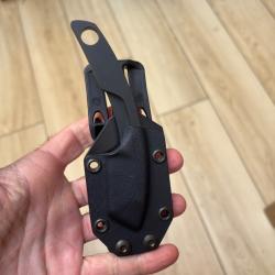 NK2-Extrema Ratio. État neuf. Boîte et certificat, Avec étui Inside Pants.