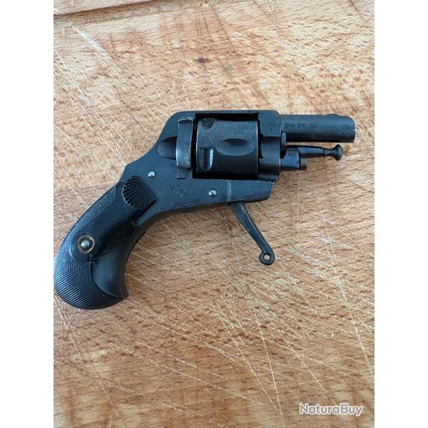 Revolver 22 short sans rserve de prix