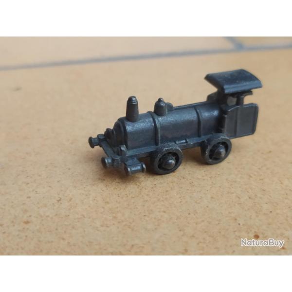 MINIATURE KINDER METAL VEHICULE TRAIN ITALY 1888