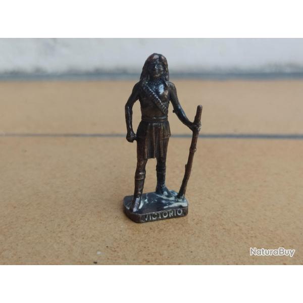 FIGURINE KINDER METAL WESTERN COWBOY INDIEN VICTORIO